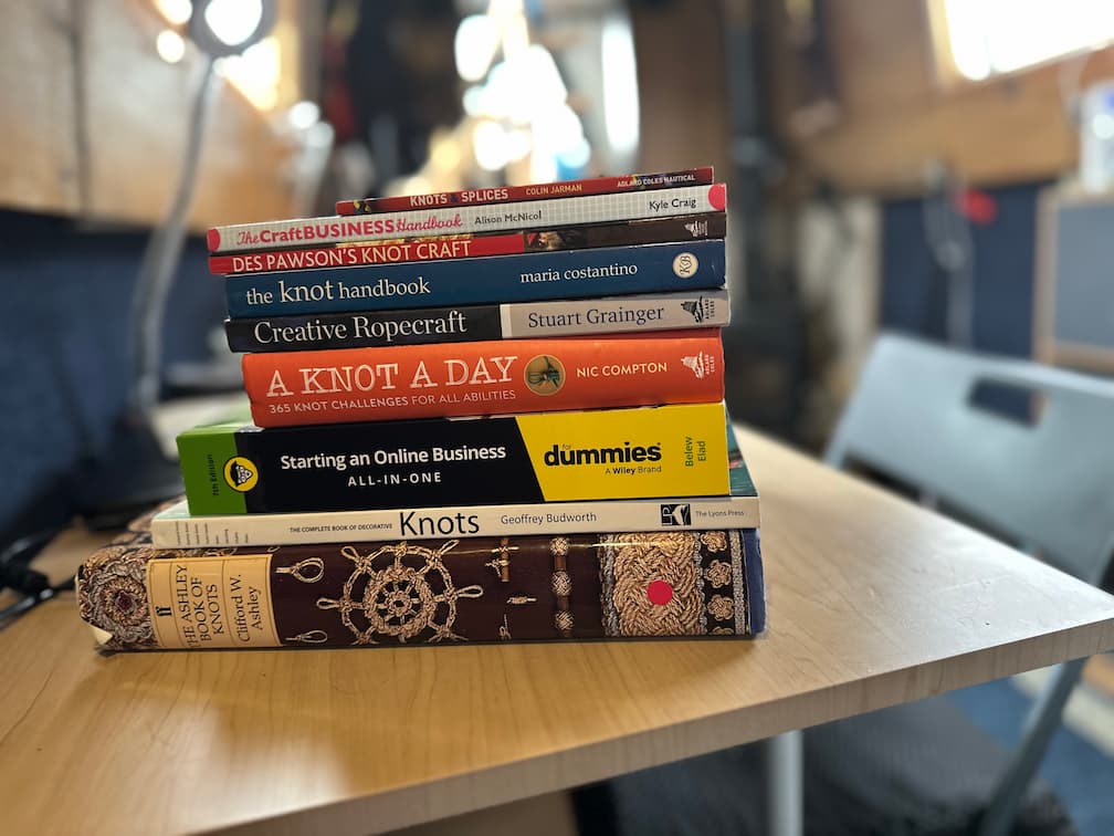 Knotting and business books